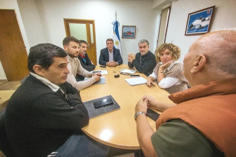 La diócesis de Rawson vanaza en el proyecto productivo de Olivos