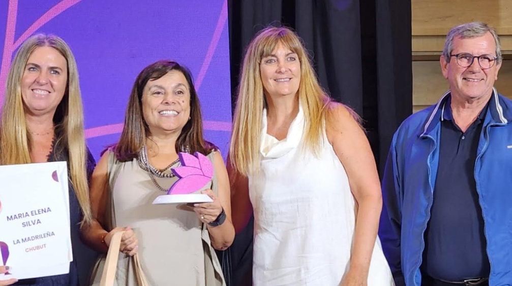 María Elena Silva fue distinguida en CAME por la trayectoria empresaria