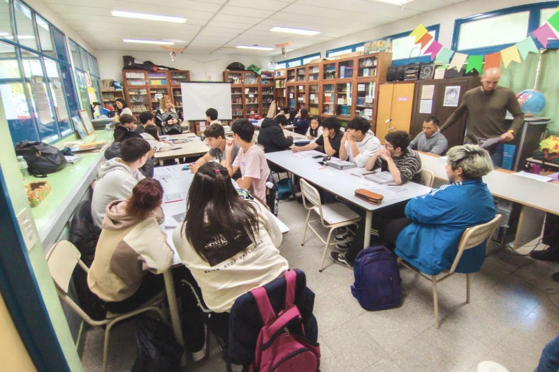 Talleres en las escuelas para acompañar la búsqueda de empleo en Rawson