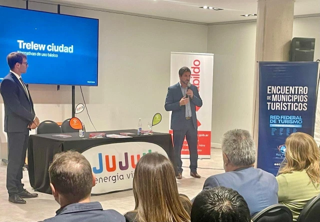 Merino presentó la marca Trelew en el Encuentro de Municipios Turísticos de la Argentina