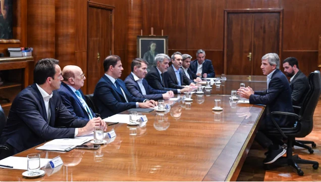 Caputo pide a supermercados no convalidar aumentos