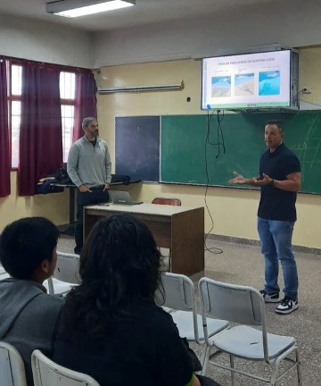 Chubut: Impulsan vinculación entre la industria pesquera y estudiantes secundarios de la provinciaI