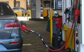 Advierten que en julio el combustible "podría aumentar un 5%"