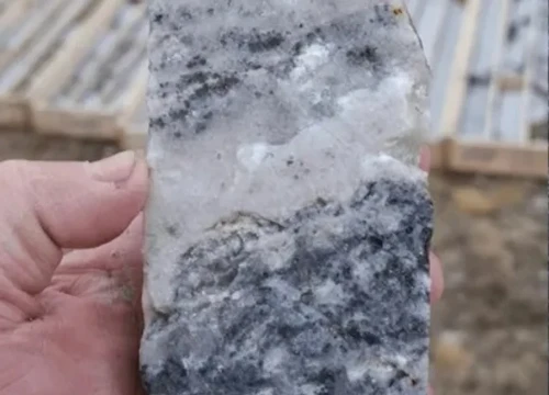 El hallazgo de una veta de oro que ilusiona a todos