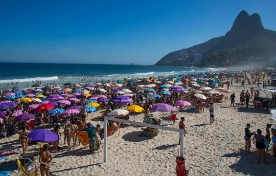 Dato del INDEC expone la crisis del turismo: por cada viajero que entró, dos argentinos salieron del país