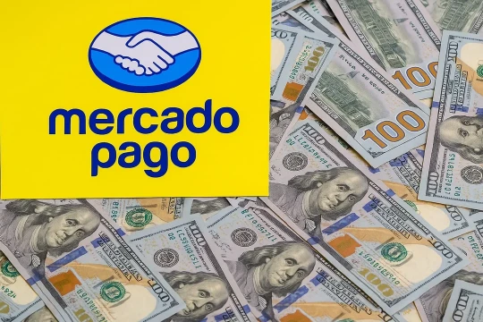 Mercado Pago ahora vende dólar oficial y dejó el MEP: cuál es letra chica