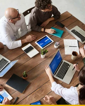 Las empresas quieren que pase rápido la elección