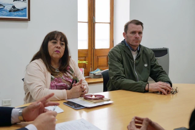 Buscan crear en Rawson una red de agricultores de Cáñamo