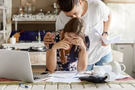 La pirámide social: se achicó la pobreza, pero el 50% experimenta la "cultura del no"