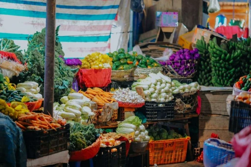 Las mesas cada vez más caras: las verduras más consumidas superan a la inflación y las frutas, la cuadruplican