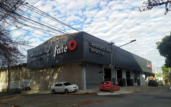 Otro golpe al dueño de FATE: levantan el derecho antidumping sobre foil de aluminio chino