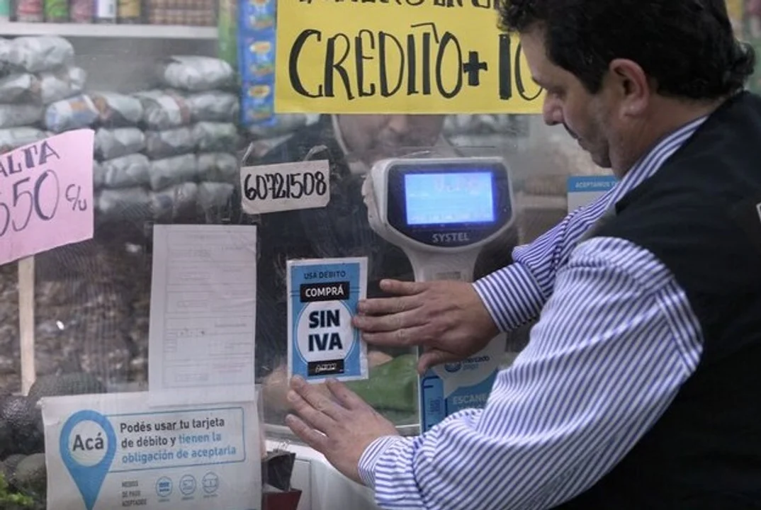 El leve repunte en la cobranza del IVA no convalida el optimismo oficial sobre el consumo