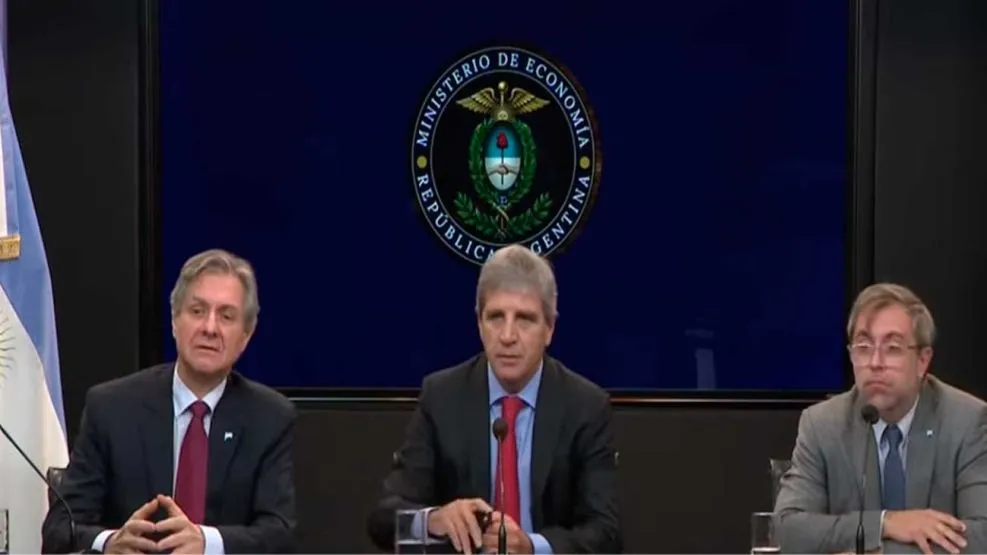 Caputo anunció el programa financiero de 2027