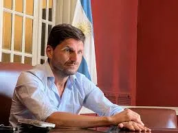 “Los recursos que Santa Fe ahorró en gasto público los puso en infraestructura productiva”