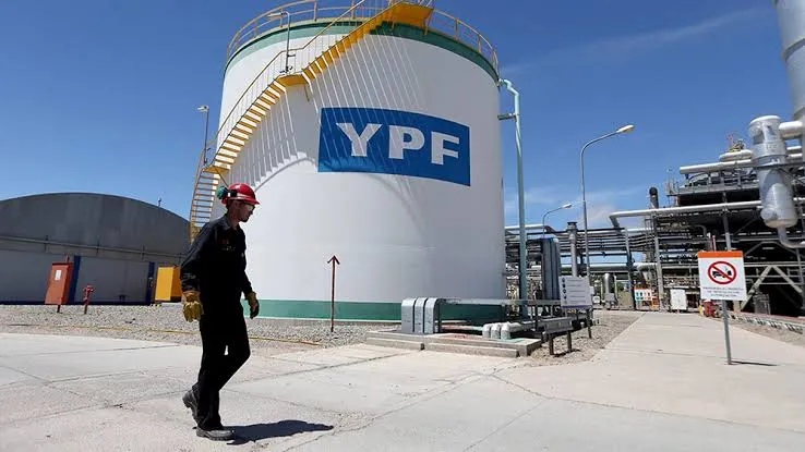YPF cerró el tercer trimestre con ganancias de US$1.200 millones
