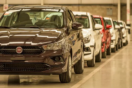 El patentamiento de autos cayó un 30,6% interanual en julio 