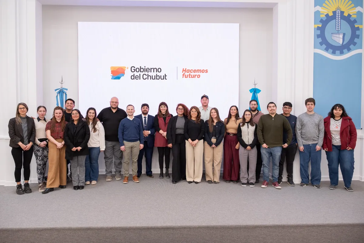Chubut acompaña a jóvenes que se forman en políticas públicas, innovación y desarrollo económico
