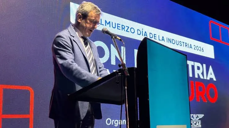 La UIA volvió a insistir en la carga tributaria de las empresas