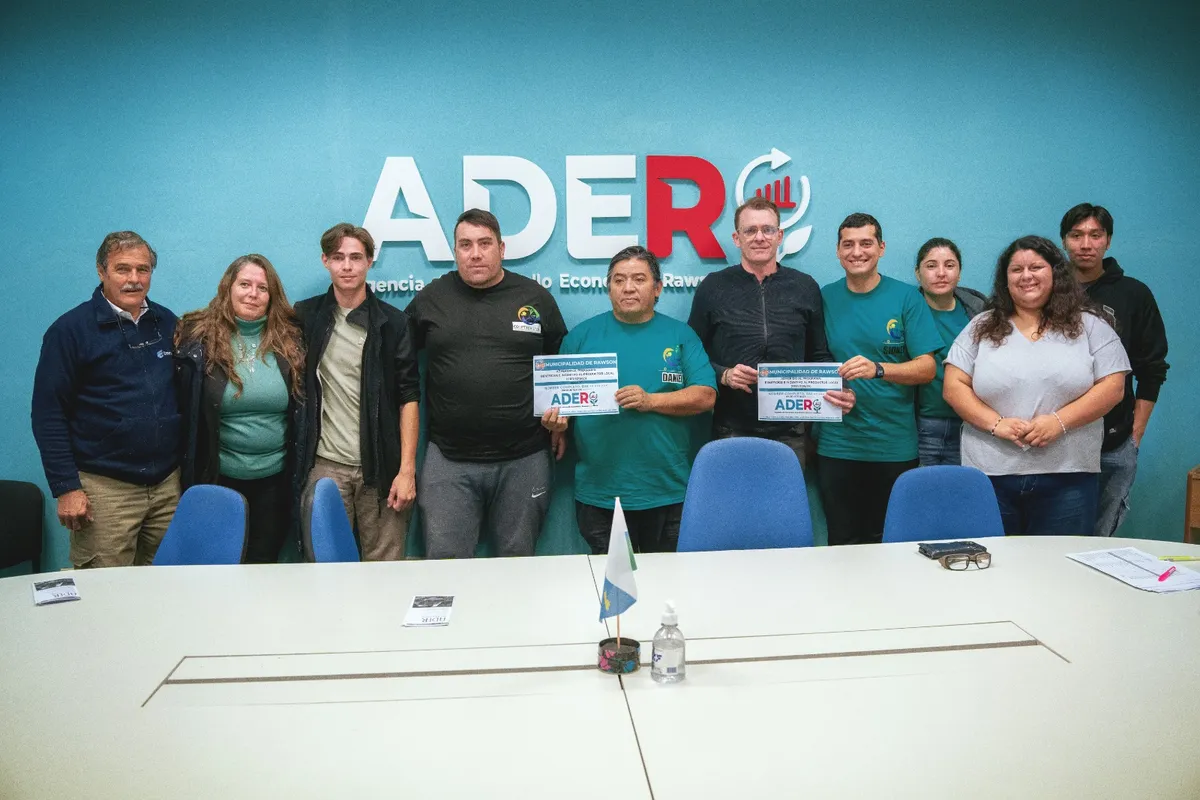 Entregaron credenciales a productores de Rawson