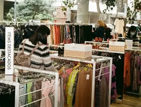 El consumo doméstico cayó 0,8% interanual en enero