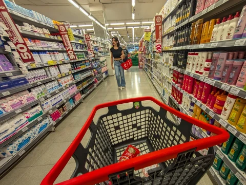 La inflación de febrero fue 2,9% y acumuló 5,9% en el primer bimestre